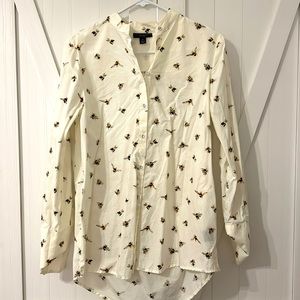 Gently worn long sleeve blouse great for office or teaching